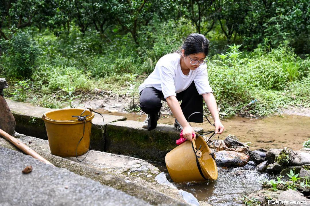 全网追的“扁担女孩”，找了一份暑假工，时薪12元 - 泉州生活资讯 - 泉州28生活网 qz.28life.com