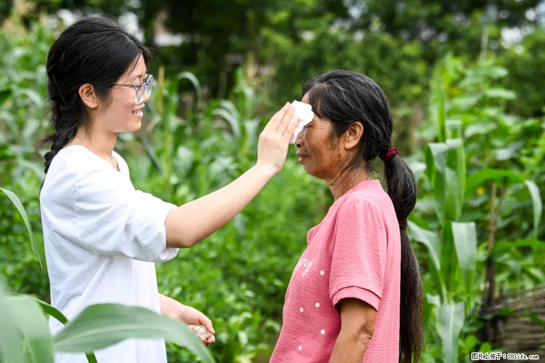 全网追的“扁担女孩”，找了一份暑假工，时薪12元 - 泉州生活资讯 - 泉州28生活网 qz.28life.com